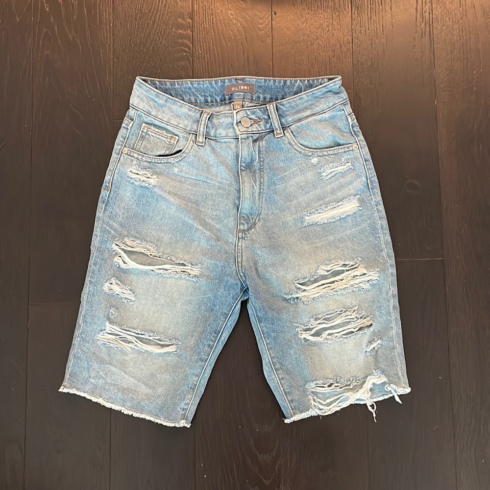 DL1961 Size 24 Jerry Bermuda Shorts